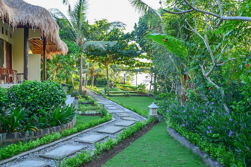 Tamarind Beach Bungalows 54/63