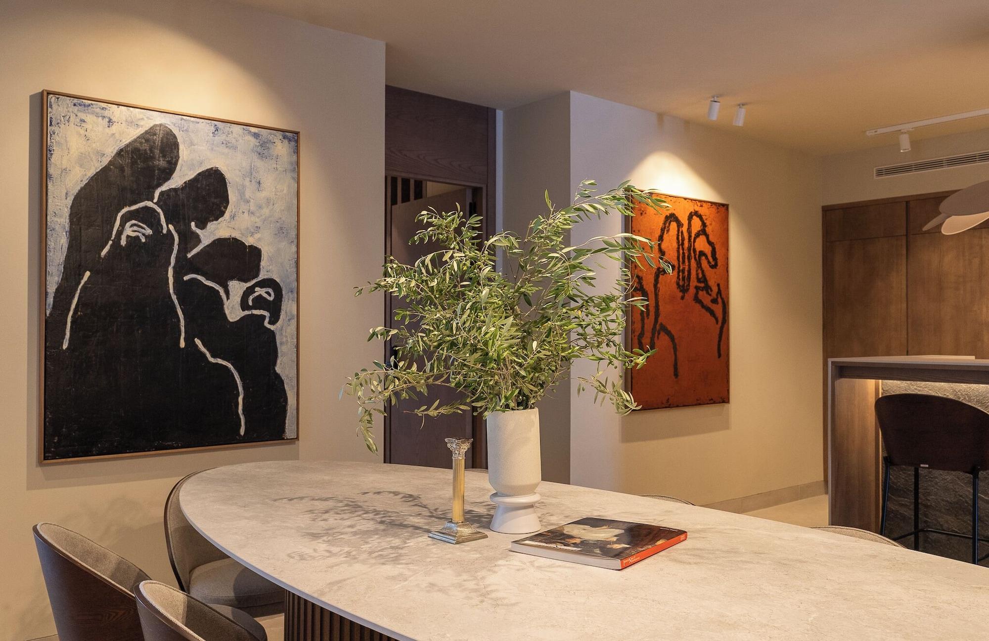 ANFITRION VILLAS & SUITES MARBELLA 46/50