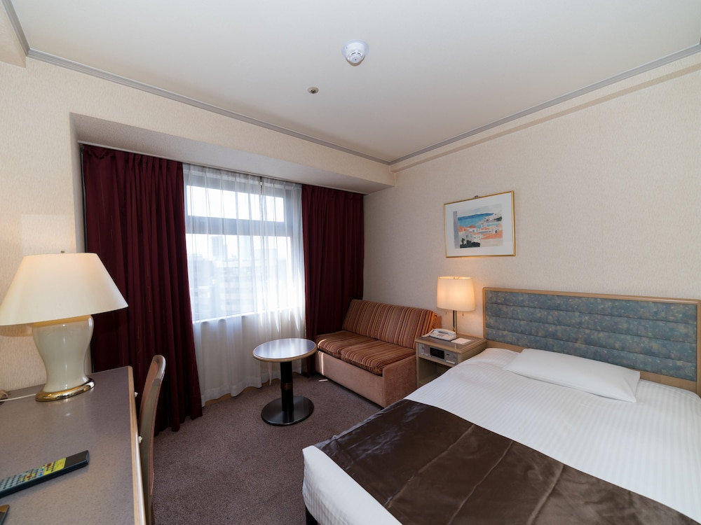 Tokyo Grand Hotel 22/48