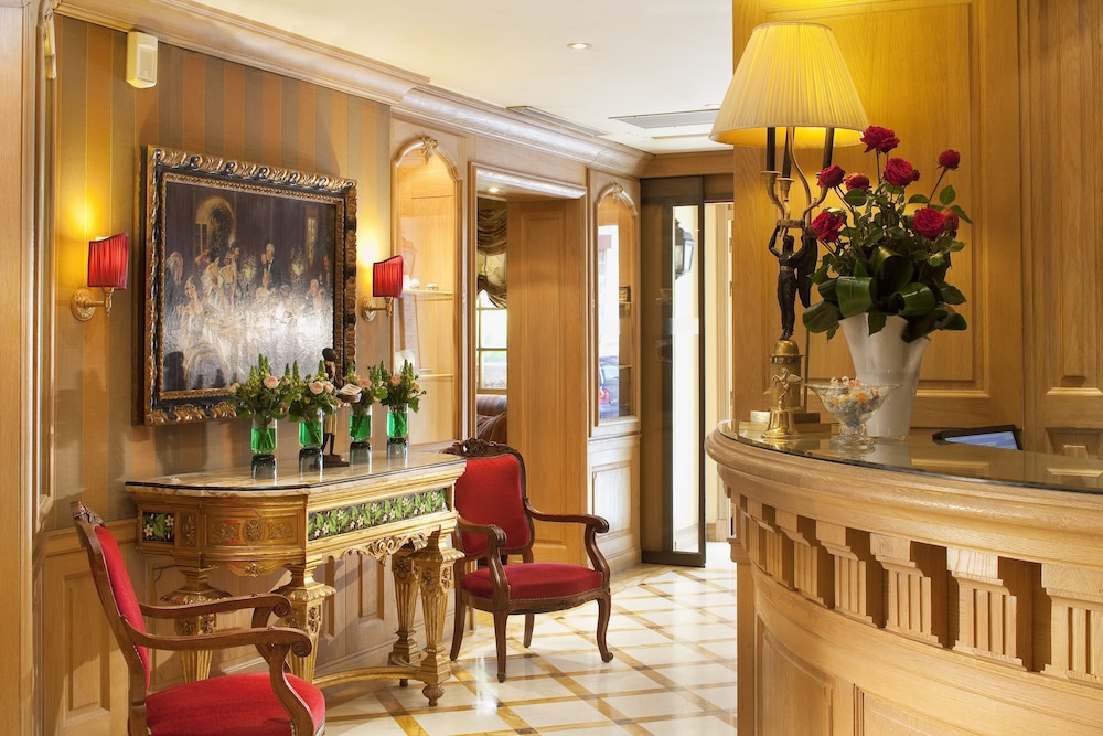 Hotel Chambiges Elysees 6/43
