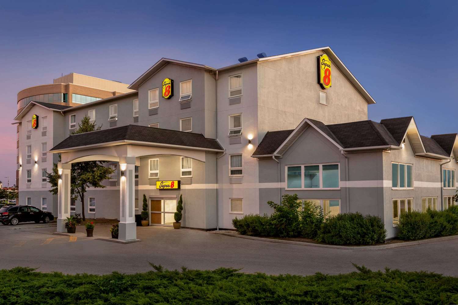 Super 8 by Wyndham Ajax/Toronto On 3/47