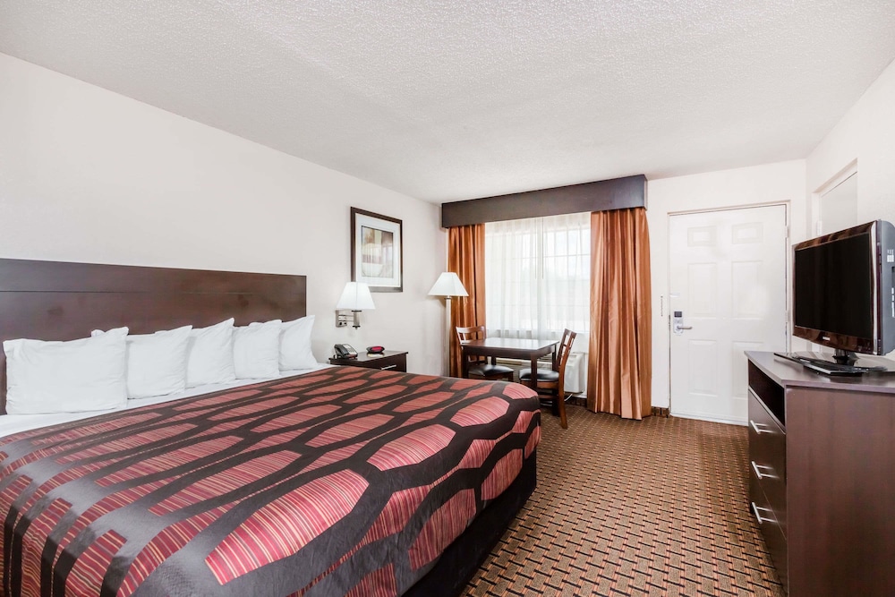 Days Inn By Wyndham Pearl/Jackson Airport 4/15