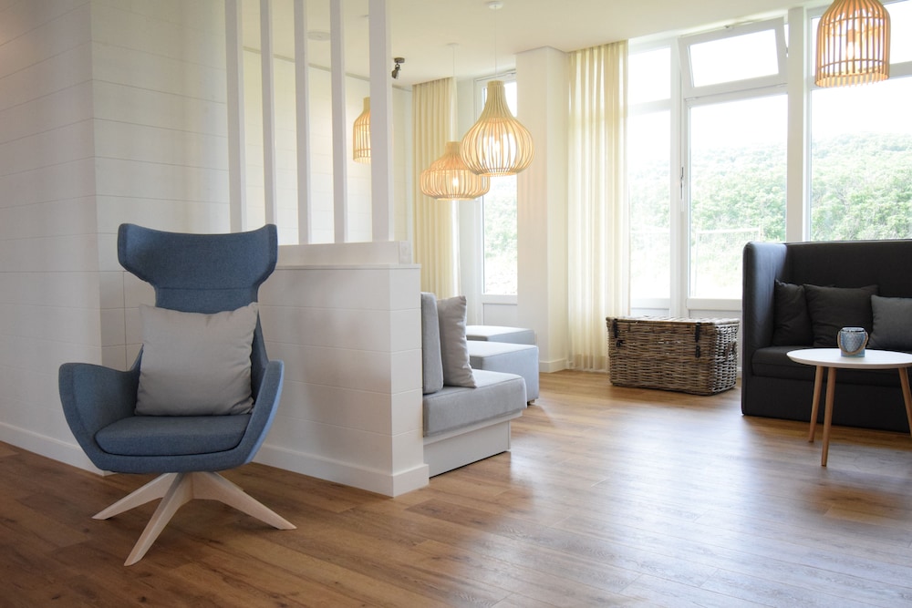 Wyn. Strandhotel Sylt 32/50