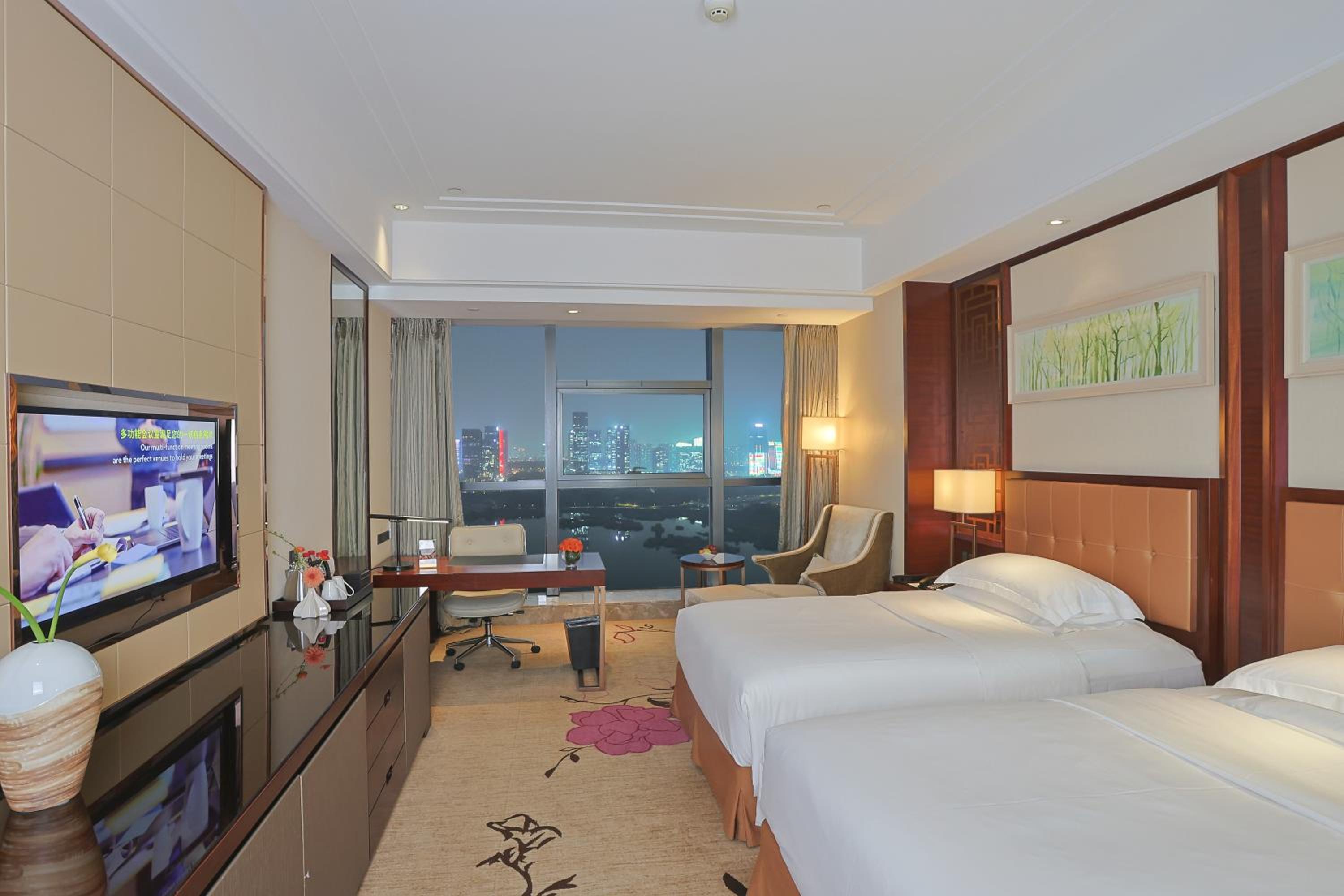 Premium, Twin Beds, Lake View