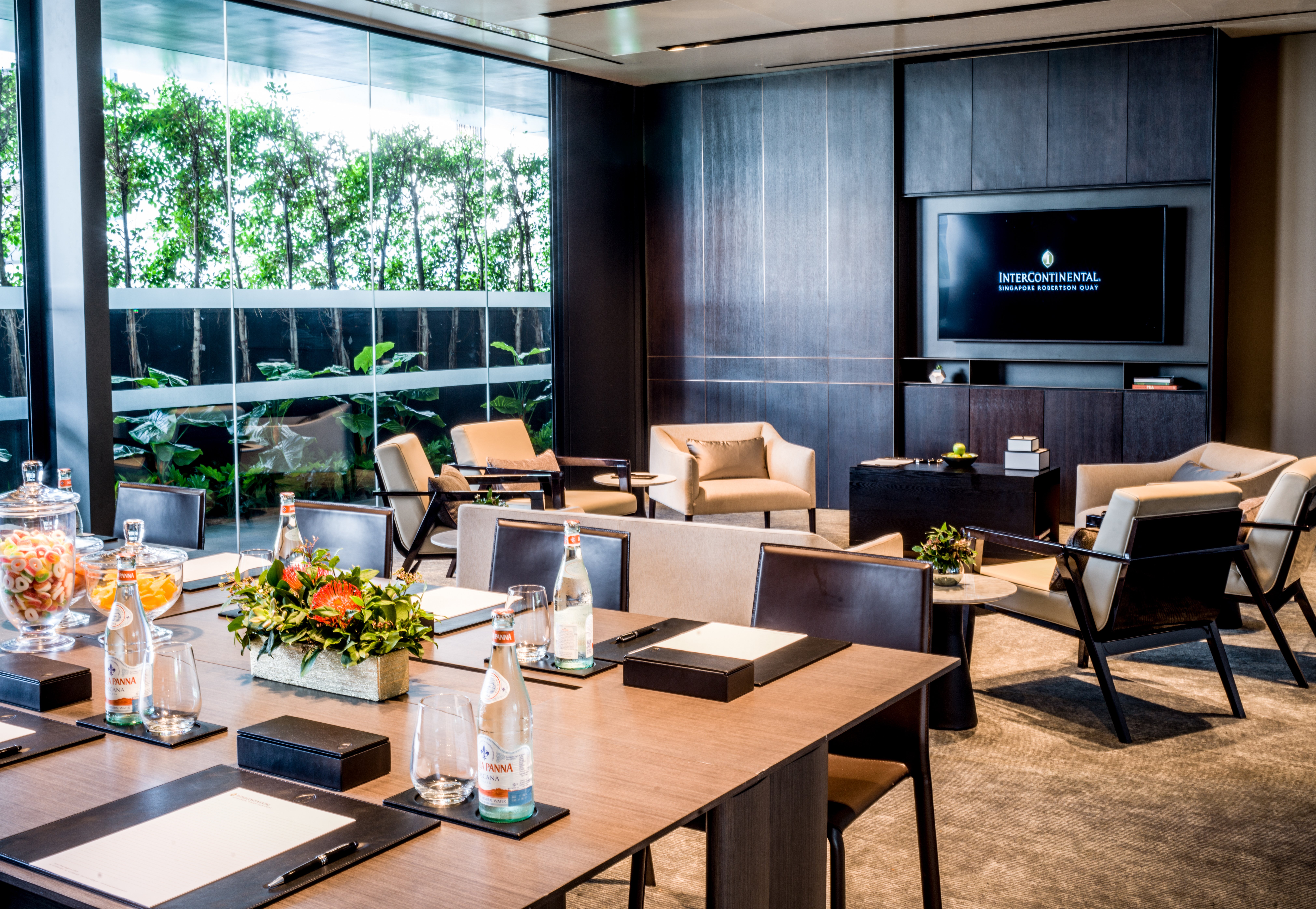 INTERCONTINENTAL SINGAPORE ROBERTSON QUAY 69/78
