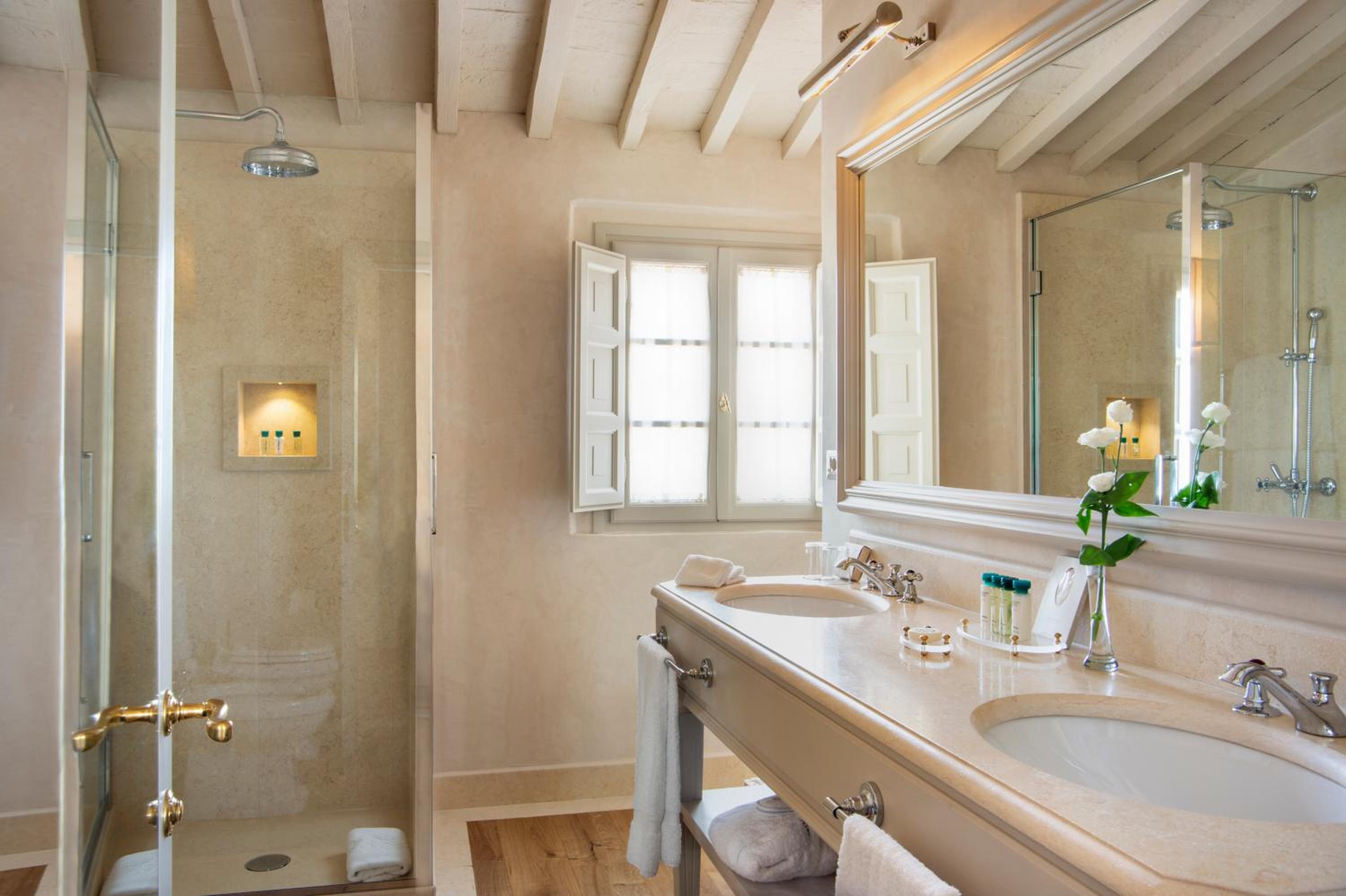 Family Suite, Country Side View