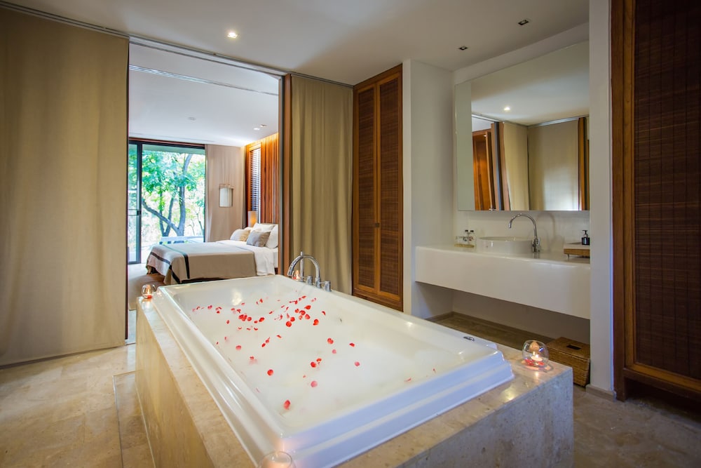 MUTHI MAYA FOREST POOL VILLA RESORT 34/78