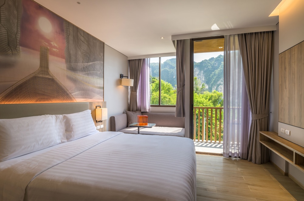 Holiday Inn Resort Krabi Ao Nang Beach 14/79