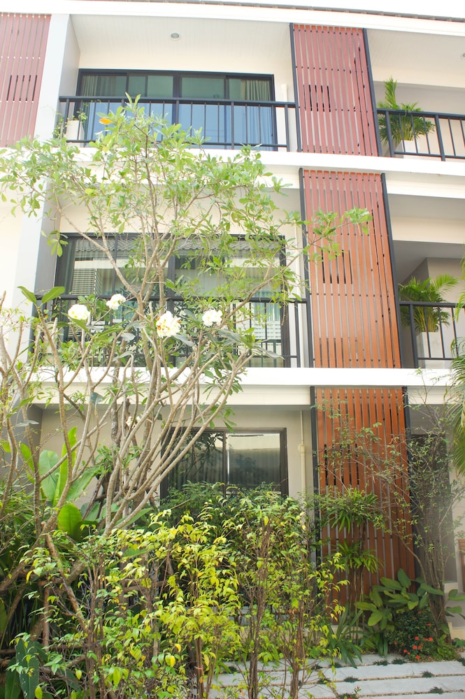 Chaba Place 5/43