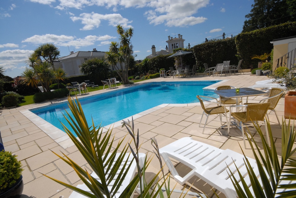 Riviera Lodge Hotel 39/50
