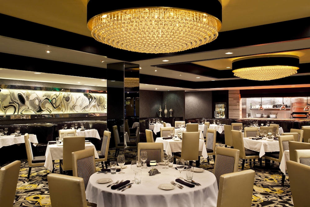 Sheraton Inner Harbor 32/50