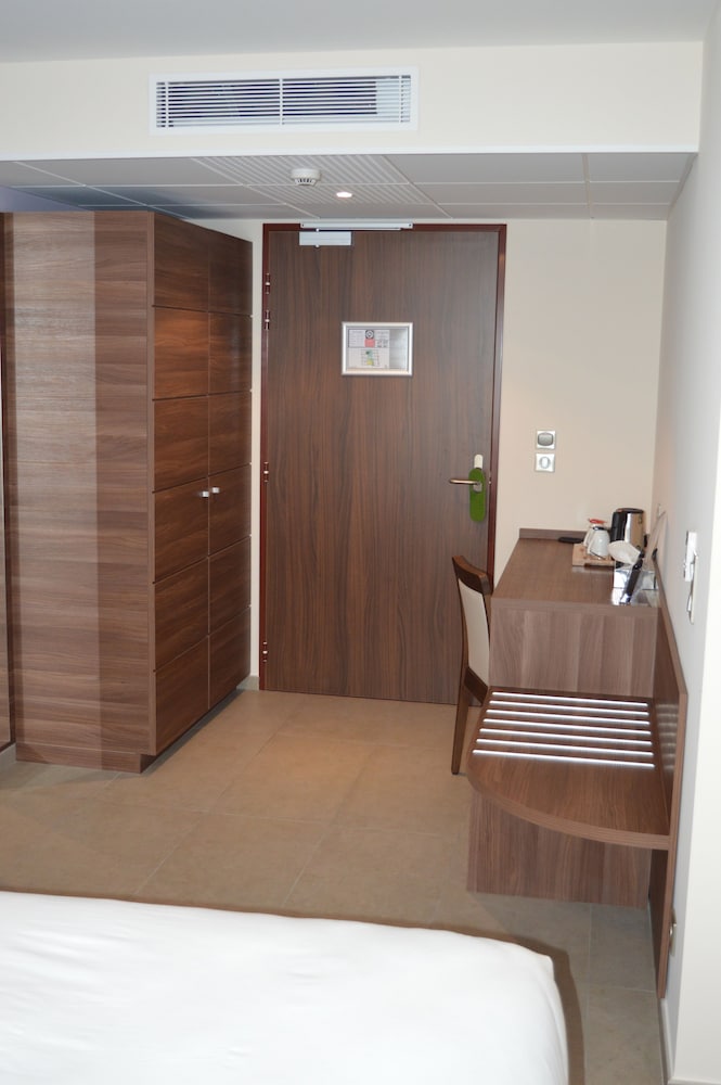 Hotel Port Toga 12/62