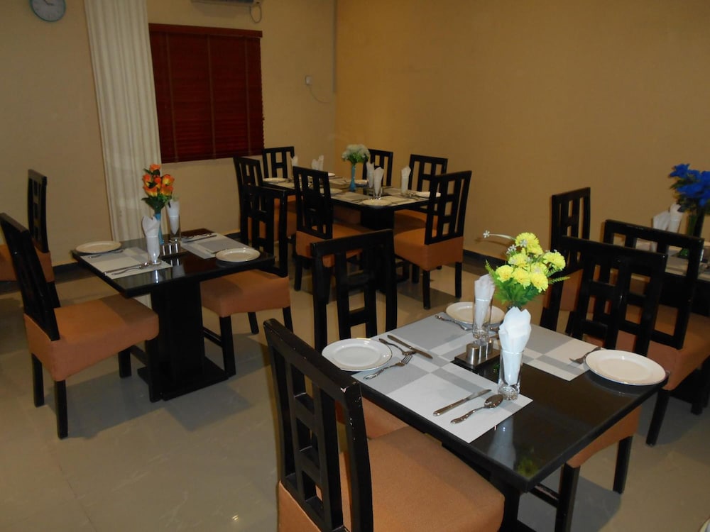 Kifina Emerald Hotel 17/24