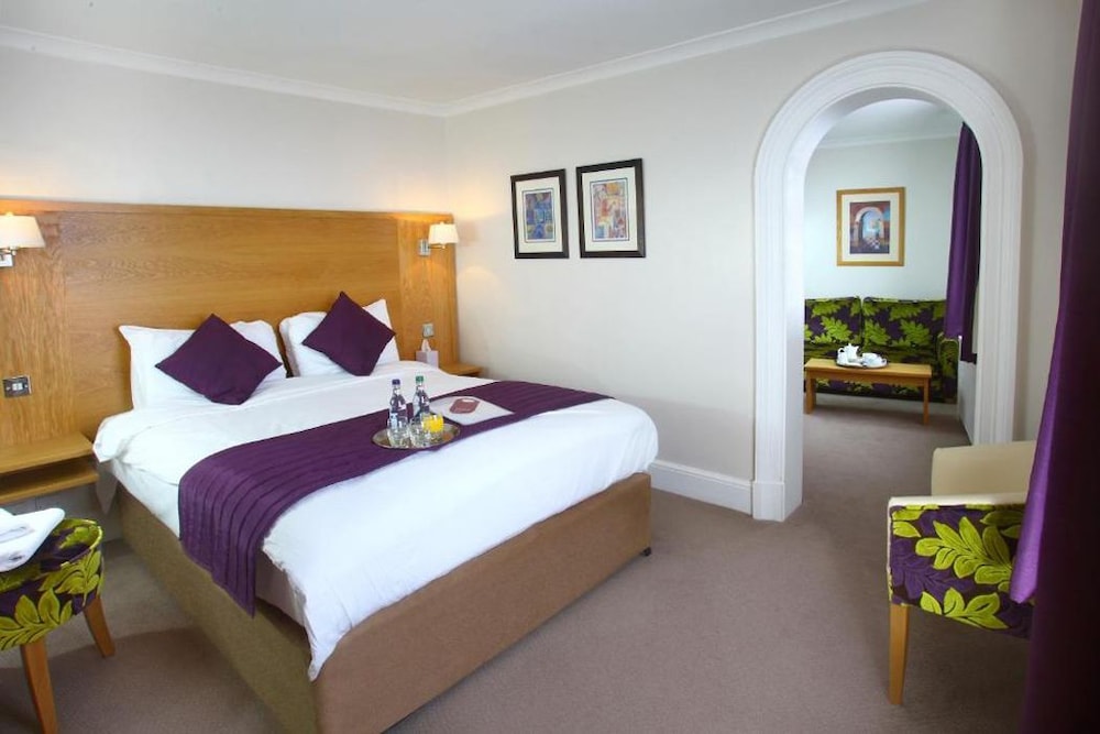 Chequers Hotel 16/58
