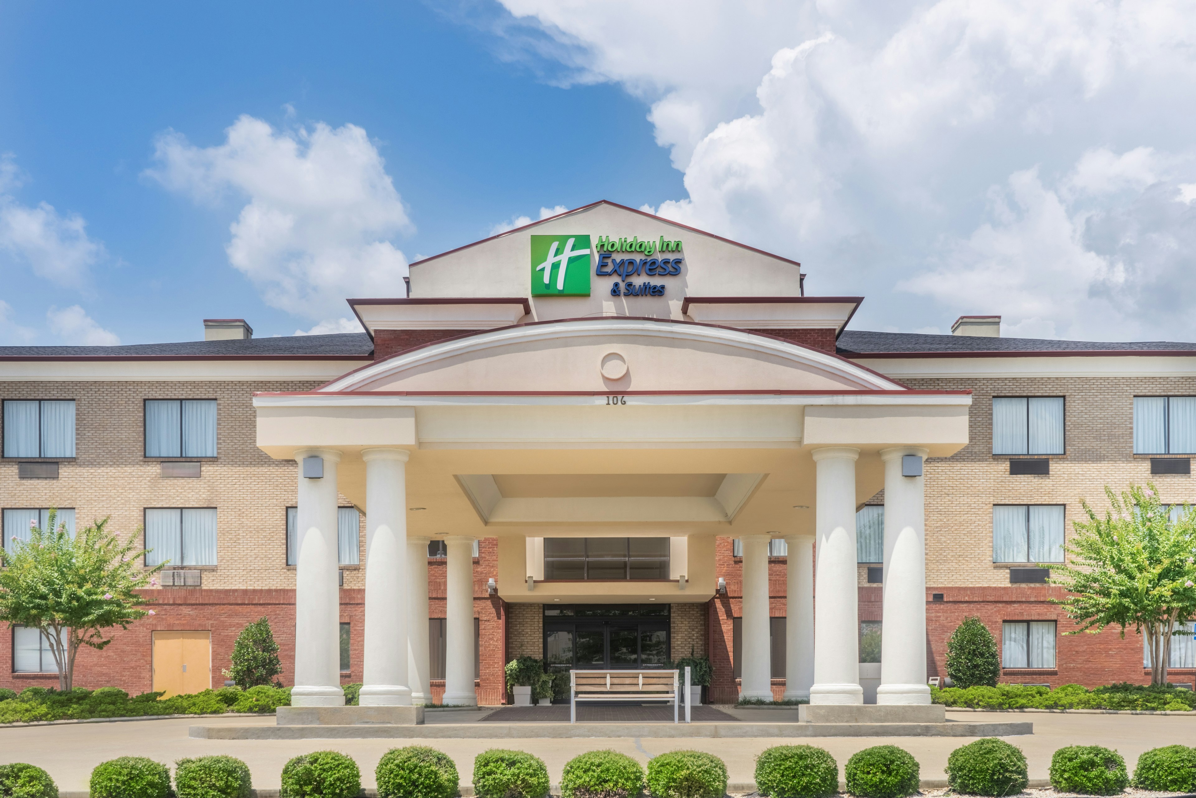 Holiday Inn Express Hotel And Suites Gadsden W Near Attalla 3/76