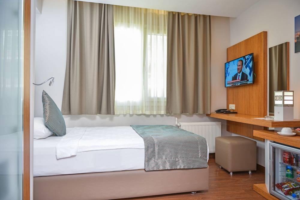 Hakcan Hotel 25/50