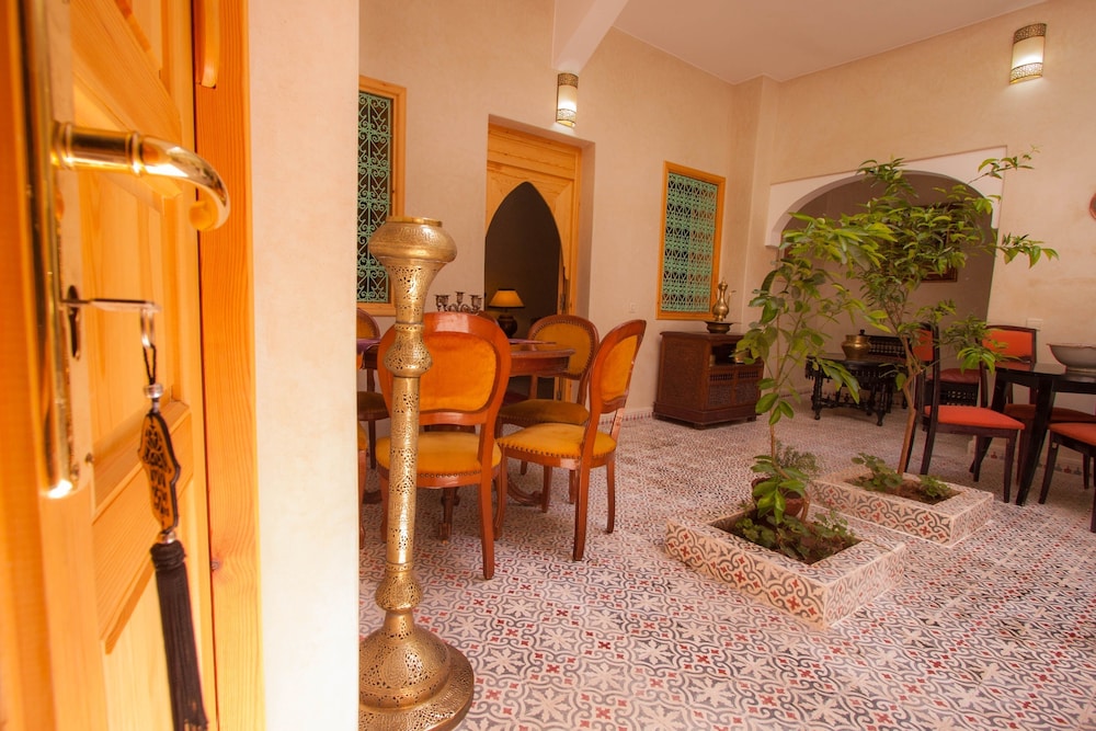 Riad Inaka 37/50
