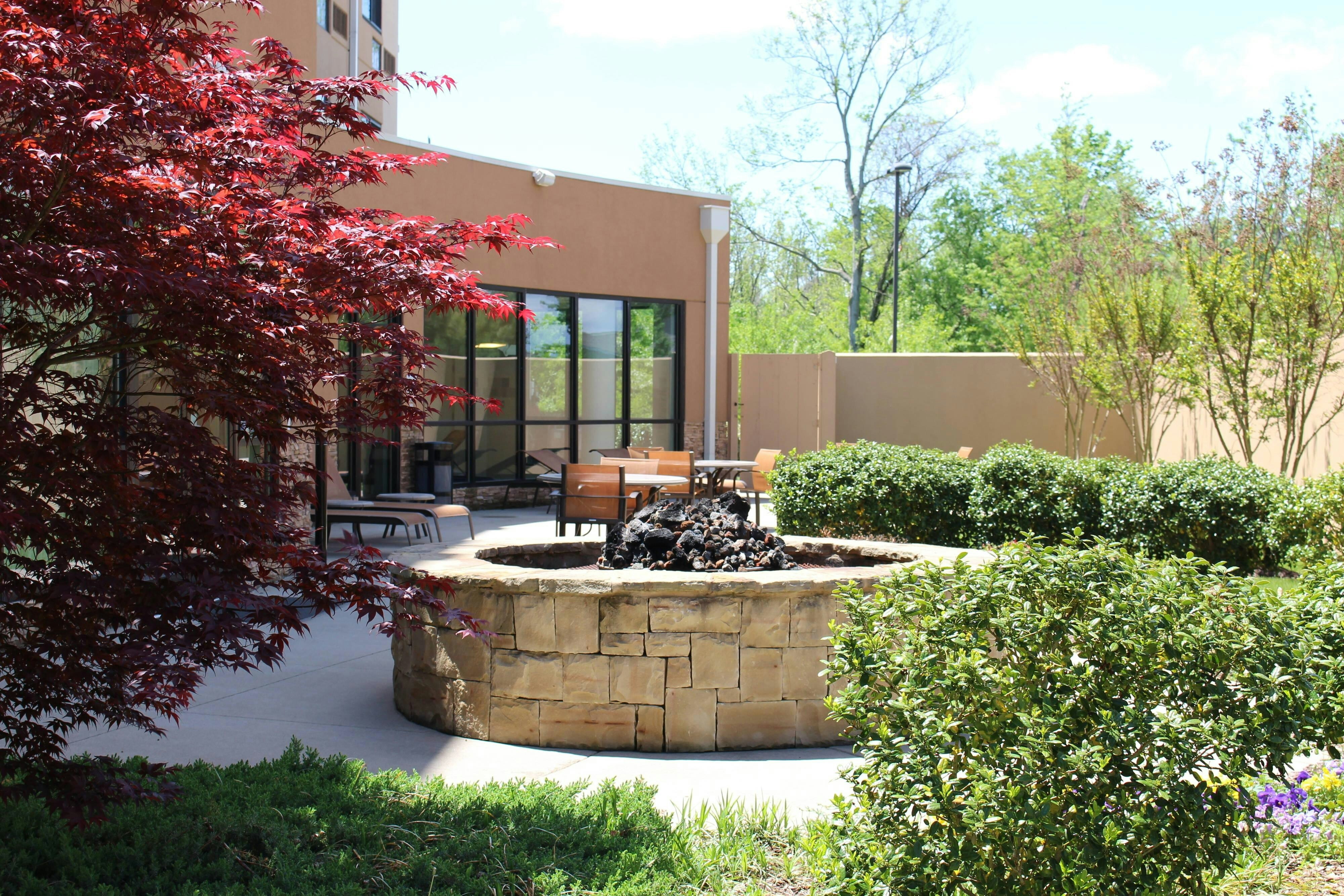 Courtyard Clarksville 41/41