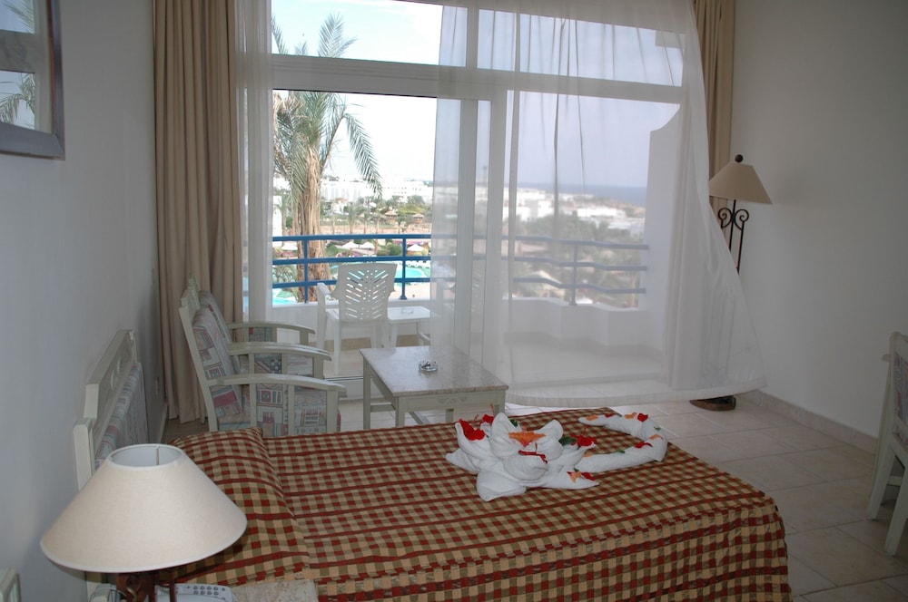 Queen Sharm Resort 39/50