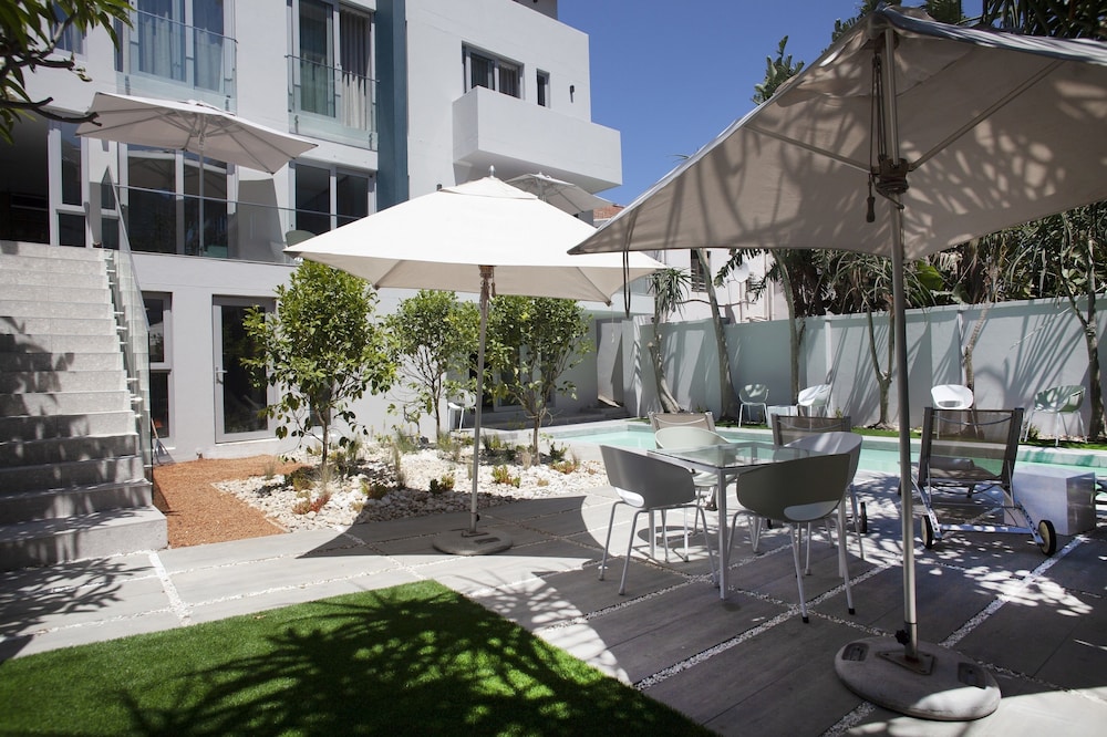 Zest Boutique Hotel 40/49