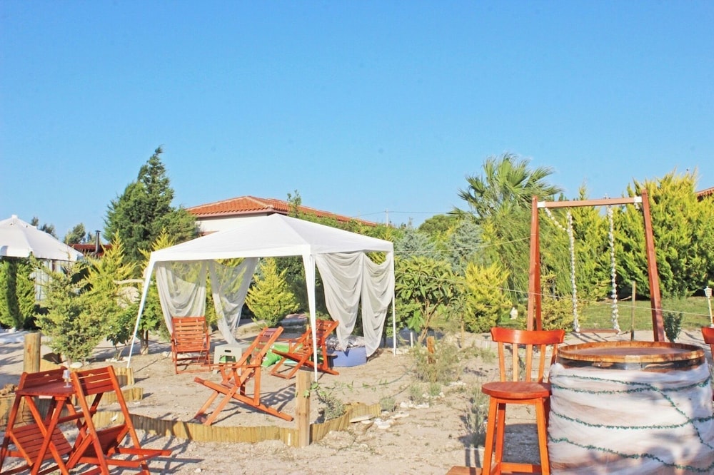 Karina Vineyard House 35/47