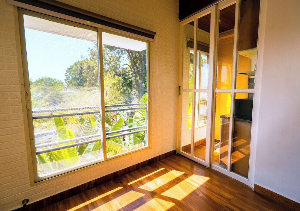 HOTEL STAY INN 28/50