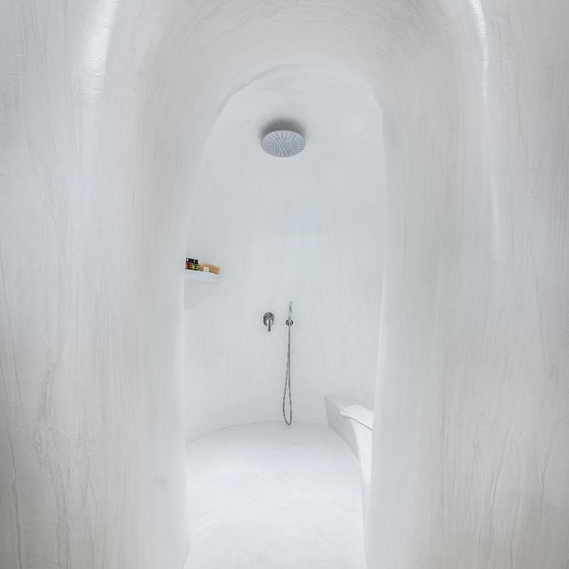 Cave, Infinity, Suite, King Bed, Plunge Pool