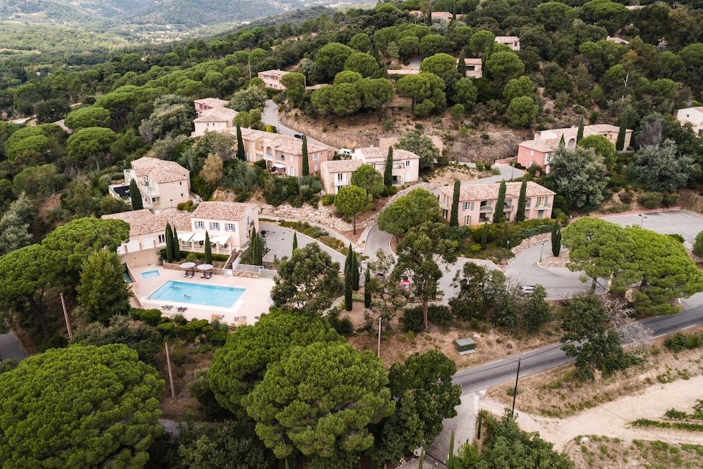 Garden City Les Bastides de Grimaud 41/50