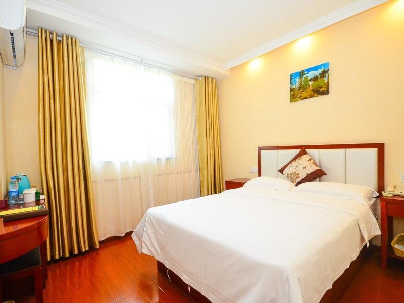 GreenTree Inn (Xuzhou Jinshanqiao Mansion Jinqiao Road) 6/19