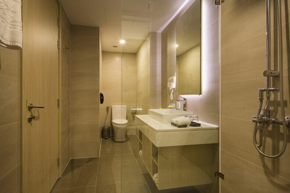 Stella Maris Nha Trang Hotel 82/82