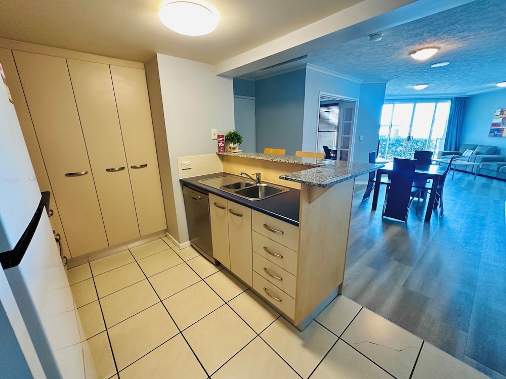 CALOUNDRA CENTRAL APARTMENT HOTEL 16/68