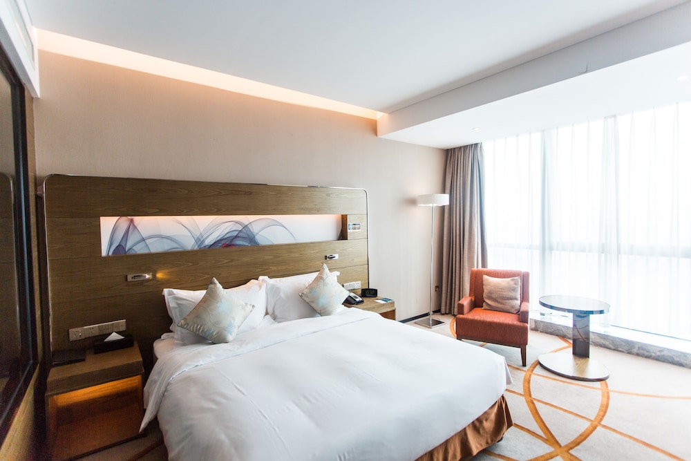 Novotel Rizhao Suning 25/73