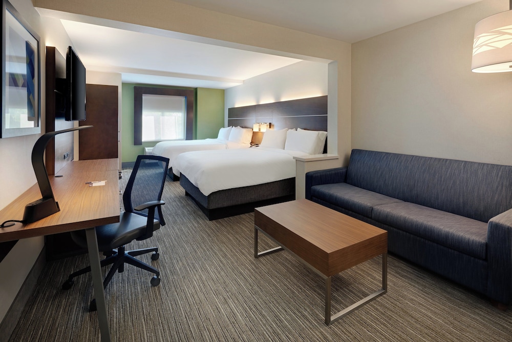 Holiday Inn Express Hotel And Suites Bradley Airport 45/74