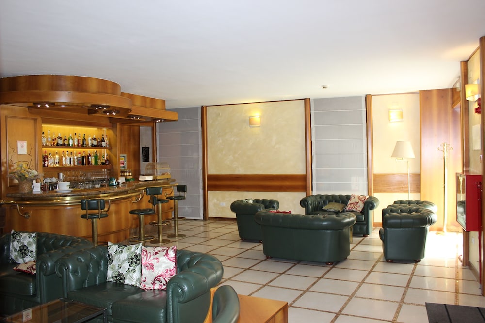 New Alexander Hotel 13/33