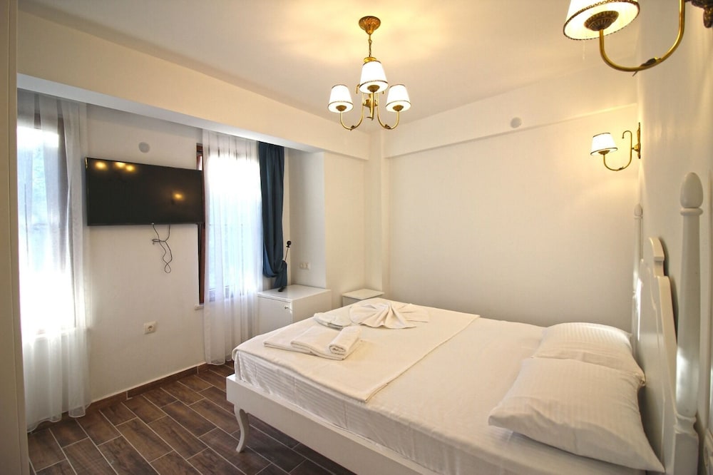 Ikizler Otel Bozcaada 4/21