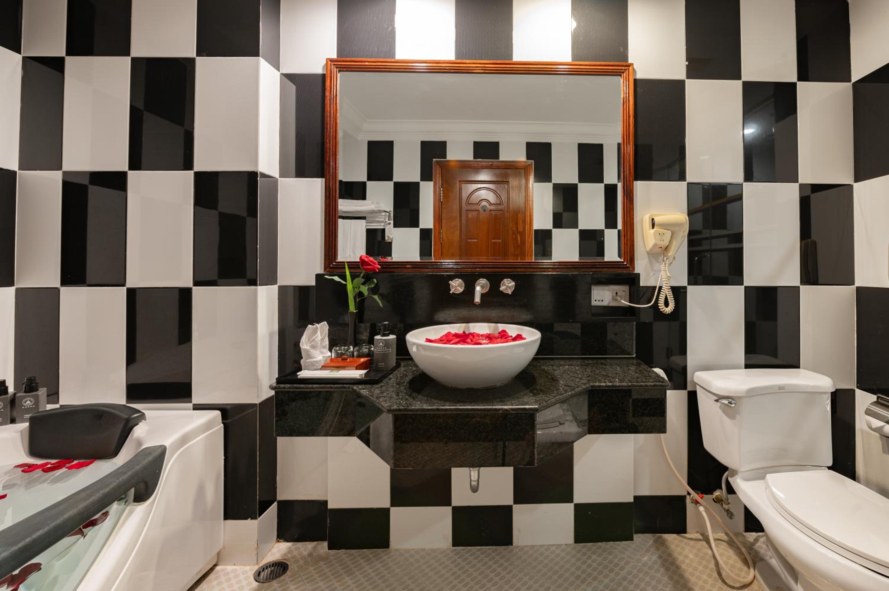 جناح عائلي، Hotel Somadevi Angkor Premium 10/10