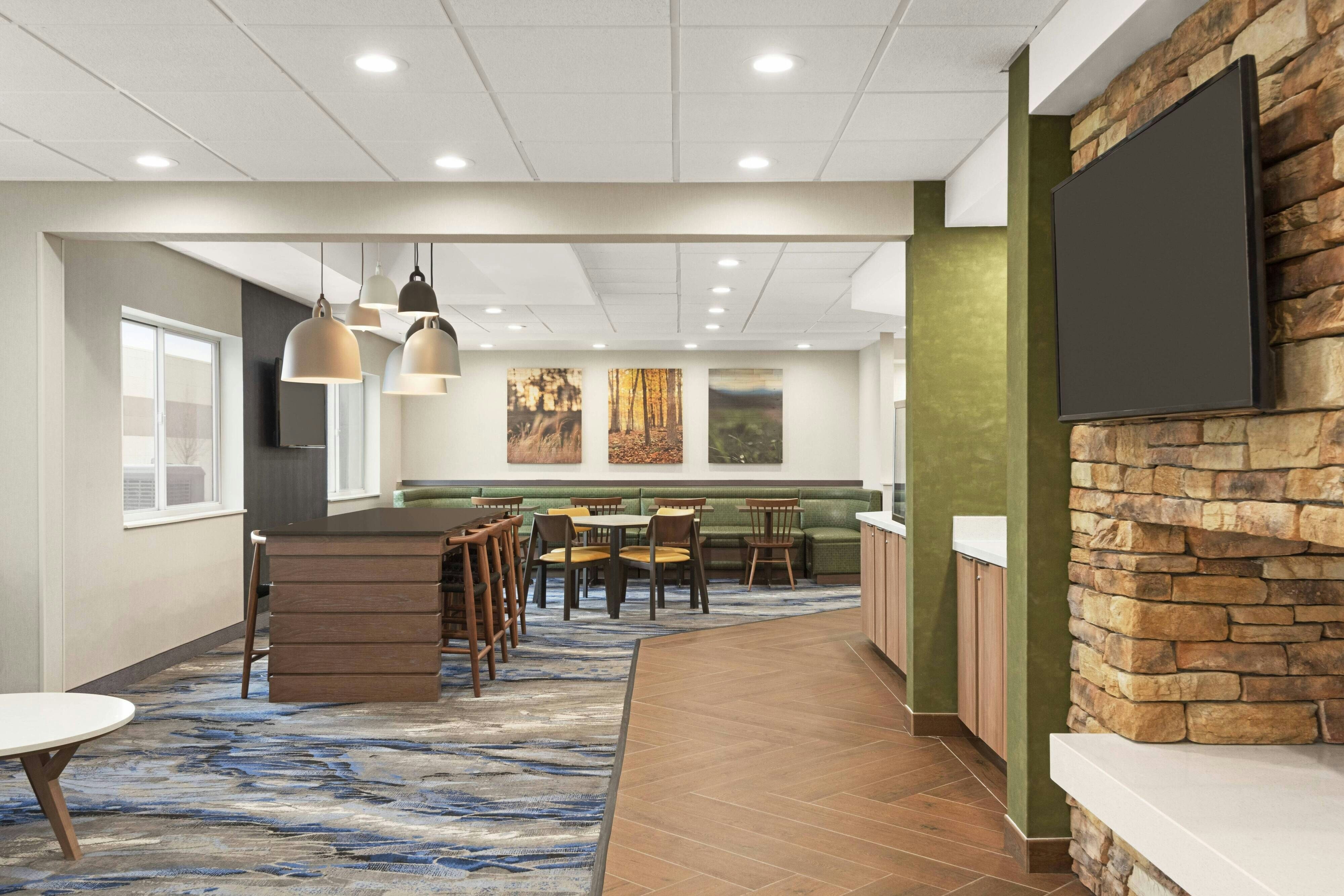 Fairfield Inn Warren Niles 7/9