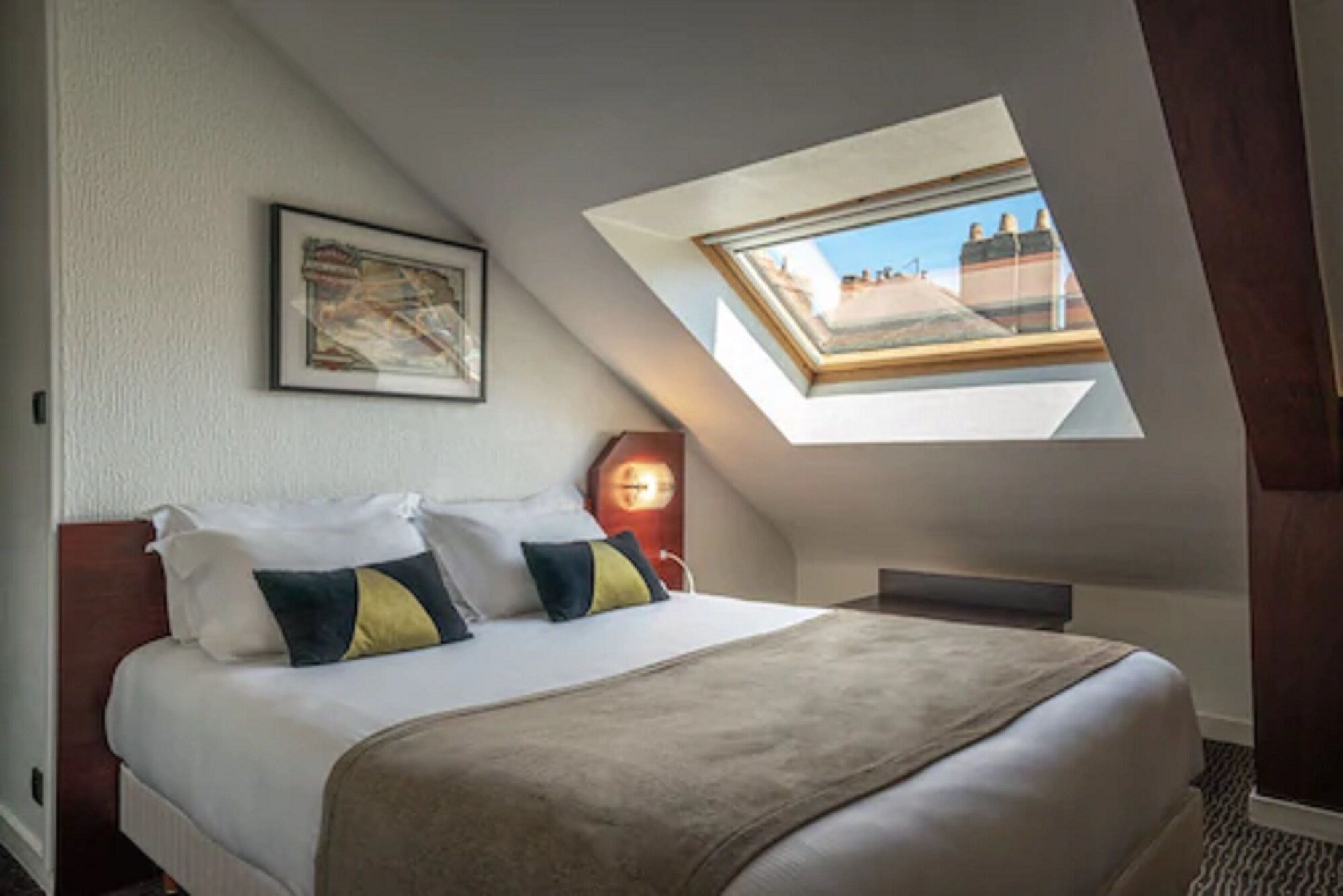 COMFORT, DOUBLE BED