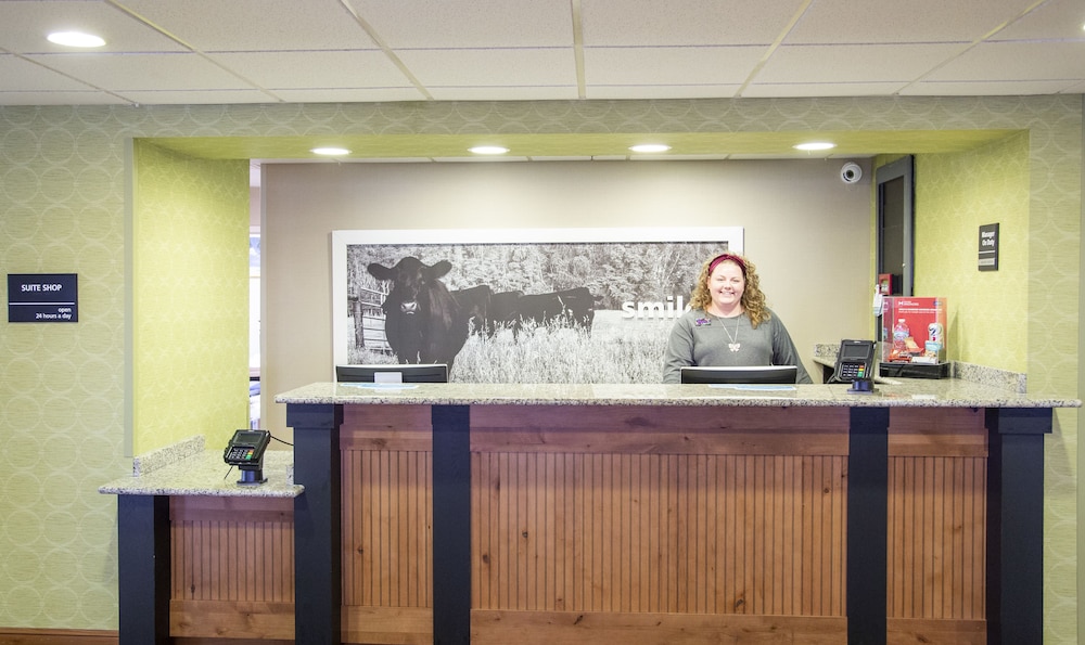 Hampton Inn Wooster 4/36