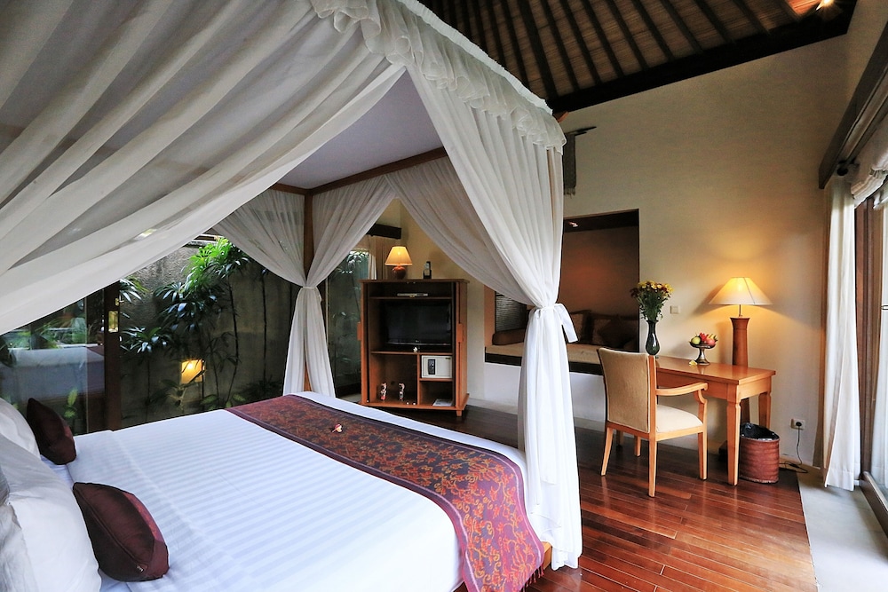 2 BEDROOMS, ROYAL, VILLA, PRIVATE POOL