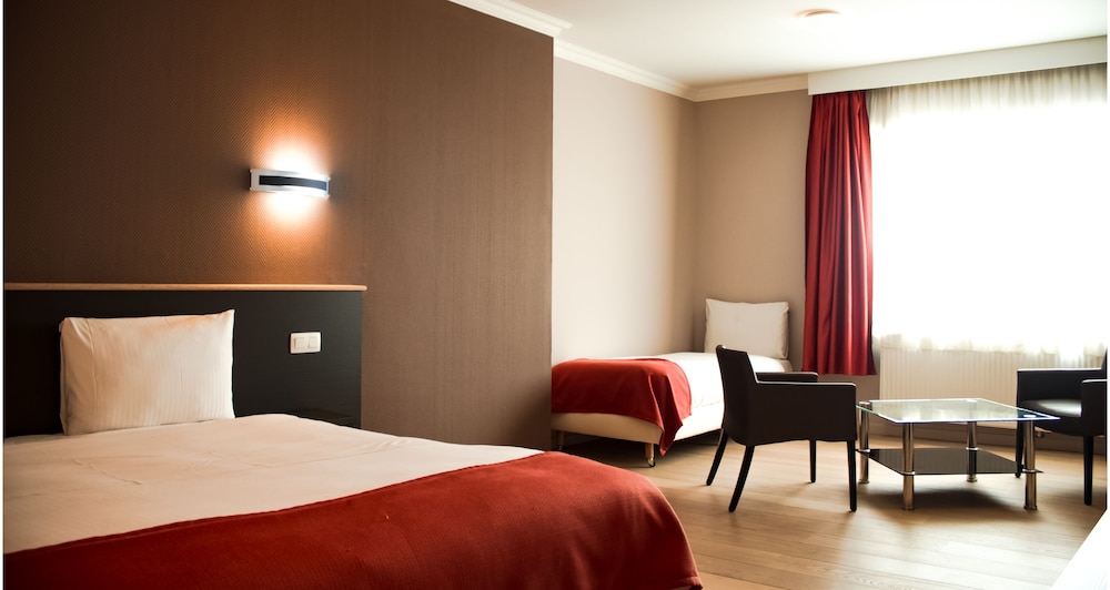 Hotel Taormina Brussels Airport 24/45