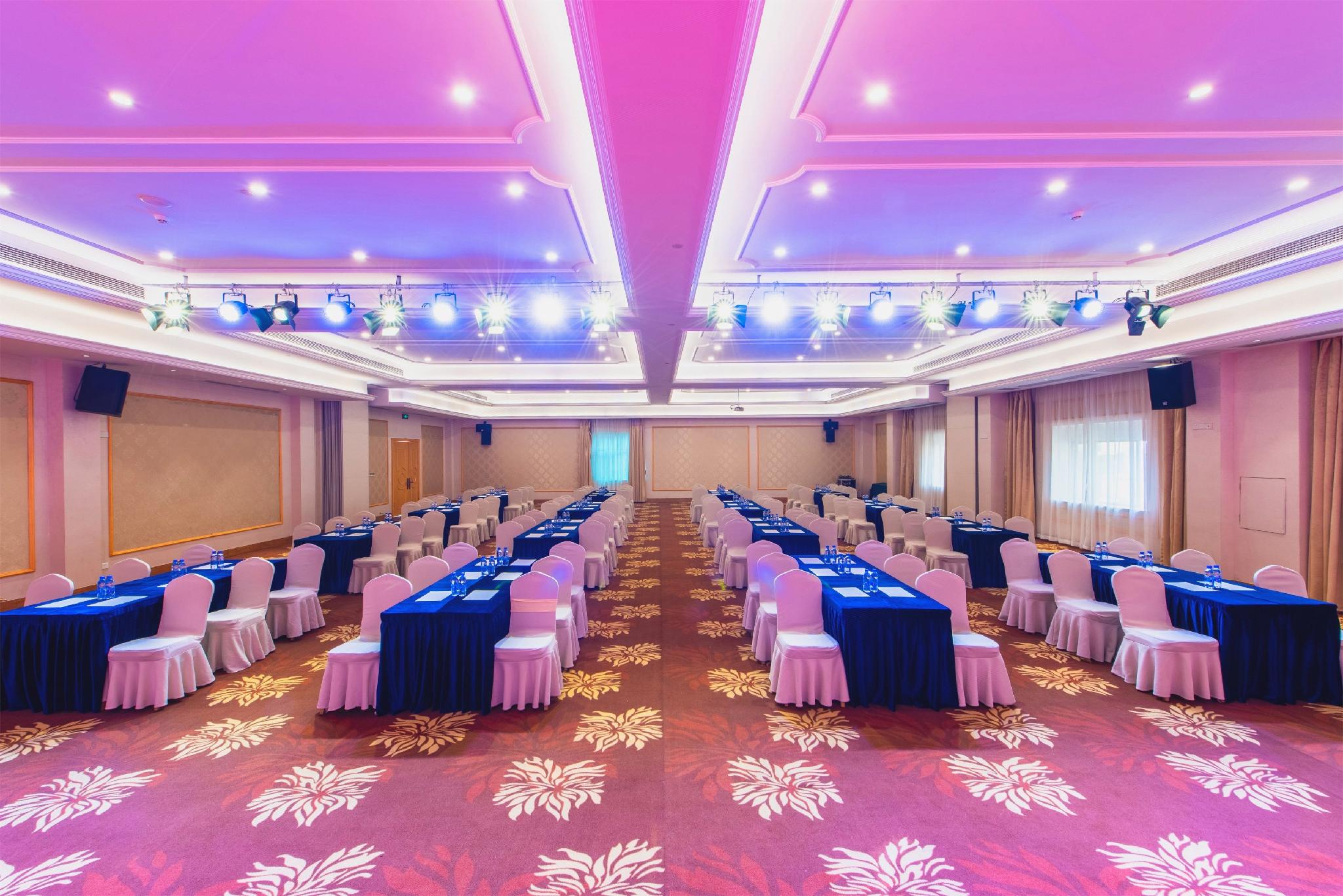 Vienna Hotel (Foshan Wenhua North Road) 48/56