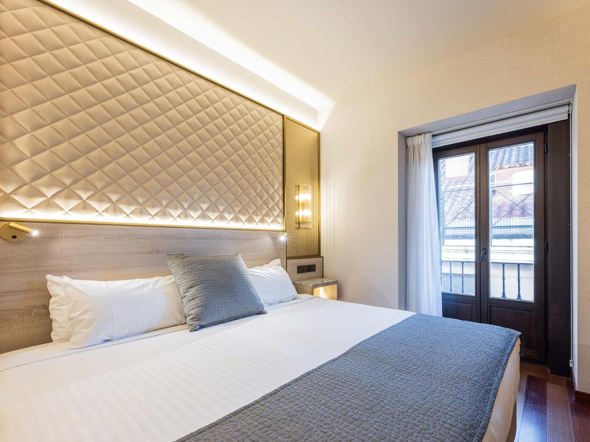 Premium, Double or Twin Bed