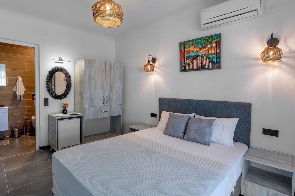 1 BEDROOM, DELUXE, QUADRUPLE, SEA VIEW
