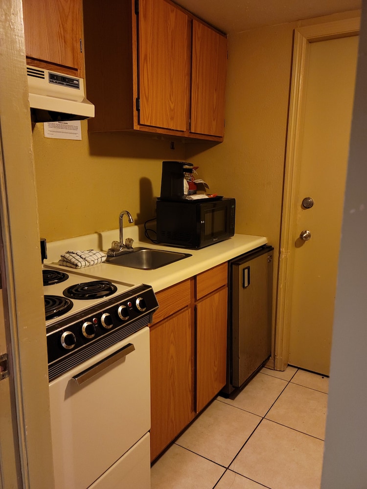Stayable Suites Kissimmee West 25/29