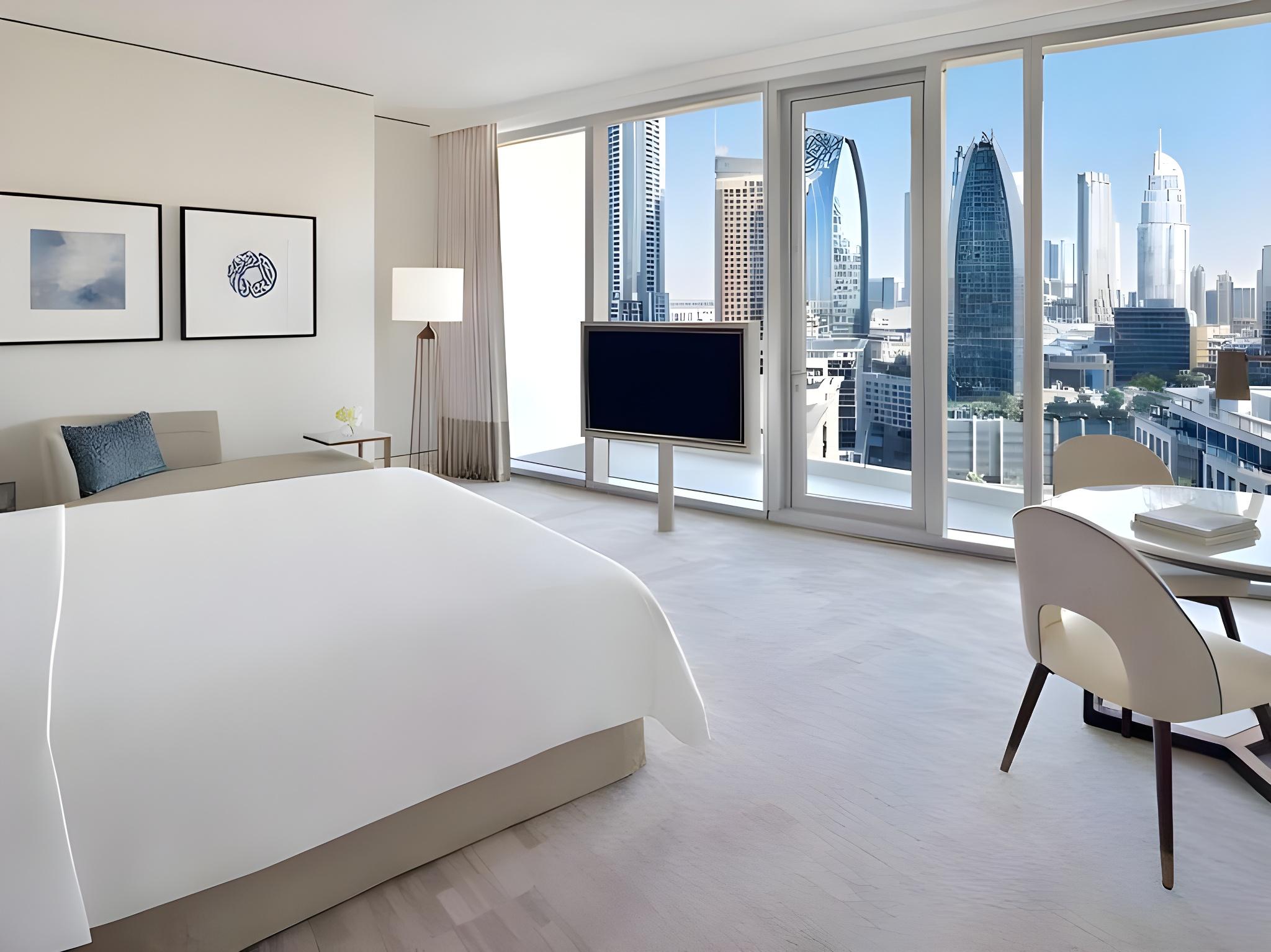 Club, King Bed, Burj View