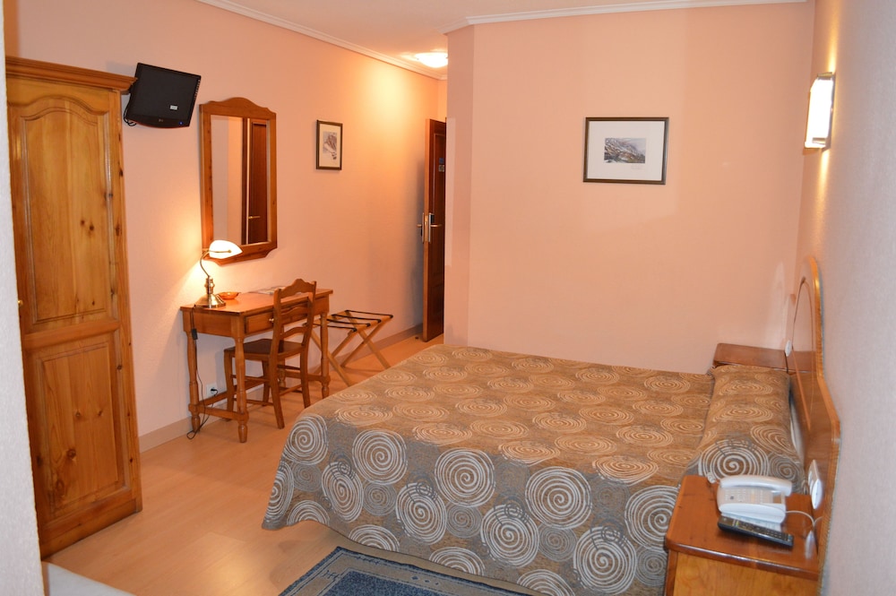 Hotel San Glorio 24/34