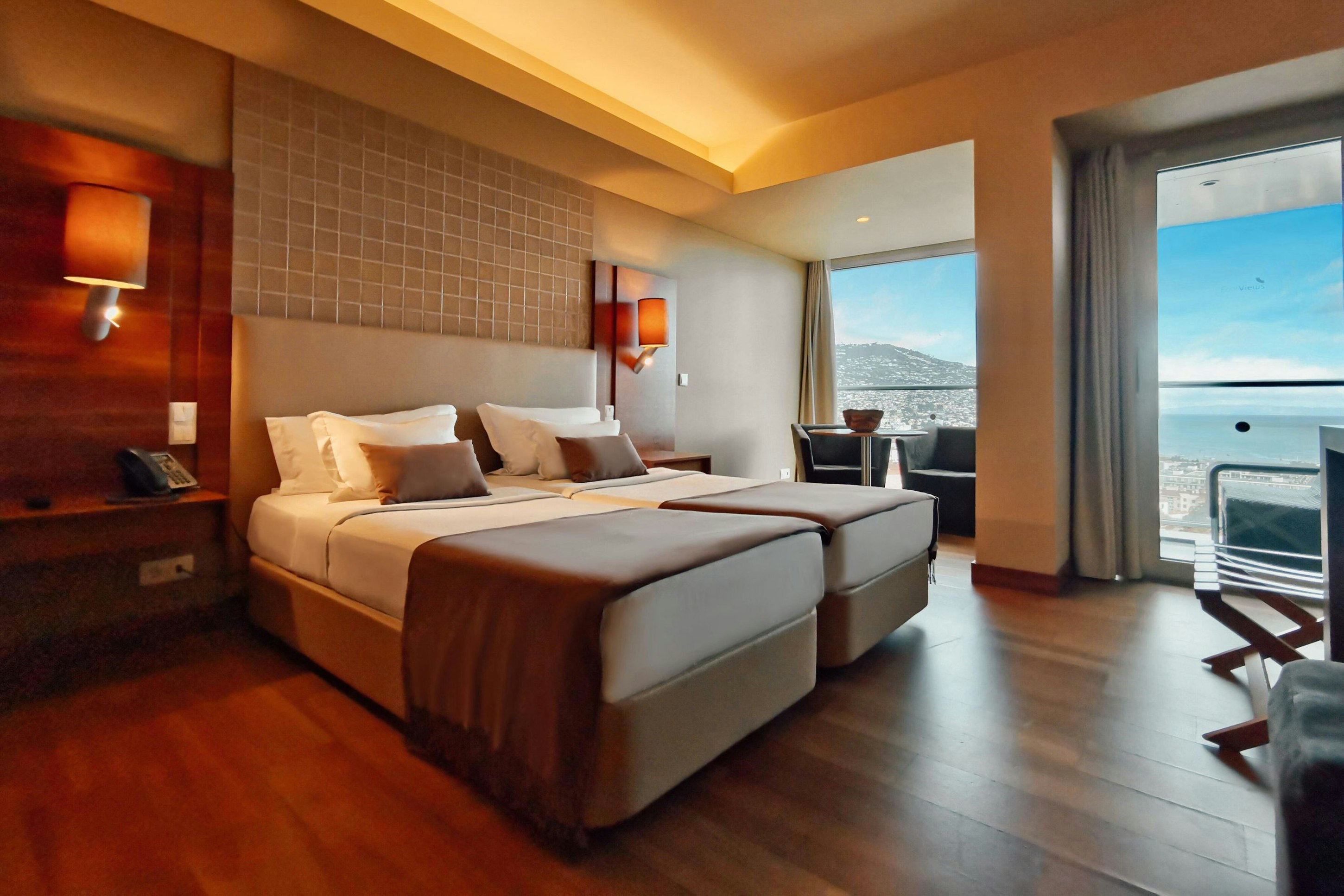 Superior, Twin Beds, Sea View