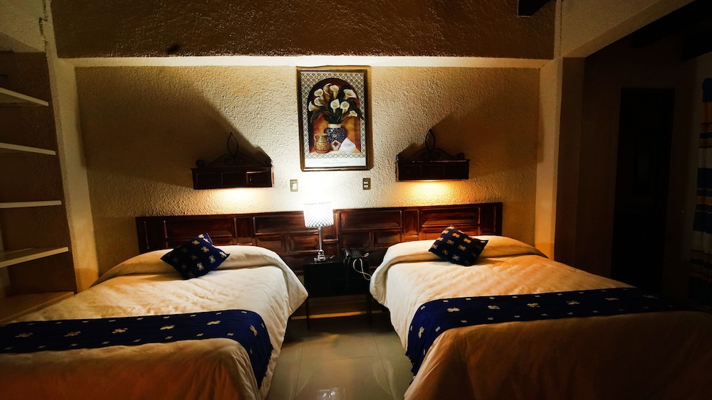 Hotel Palacio De Moctezuma 33/65