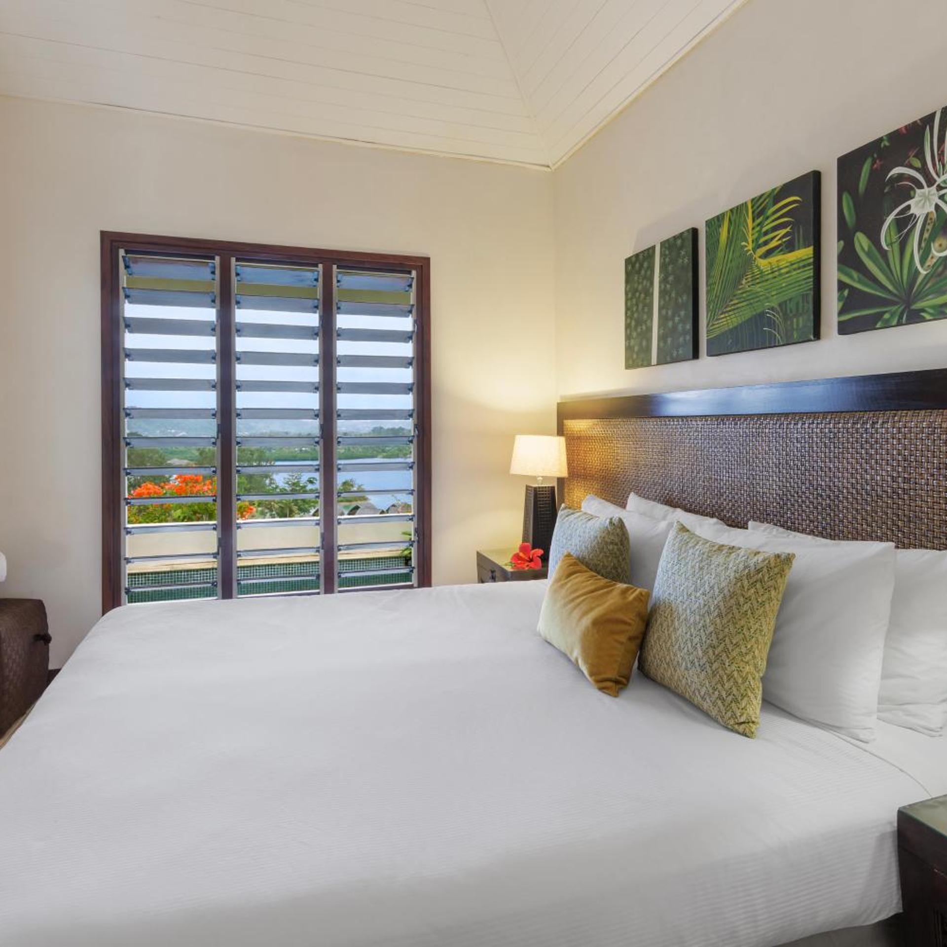Lagoon View Pool Bungalow